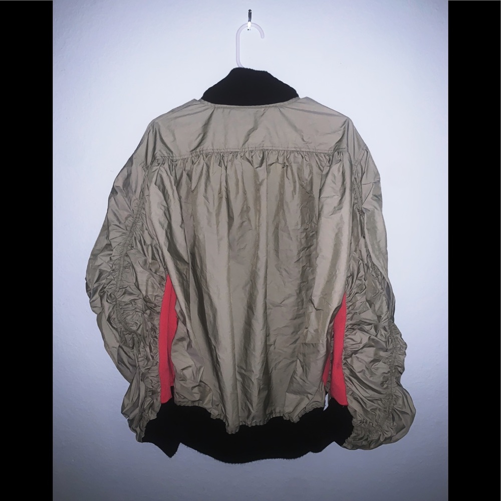 Bomber Jacket - Picture 5 of 8